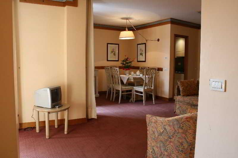 Rta Hotel Catturani Madonna di Campiglio Ngoại thất bức ảnh